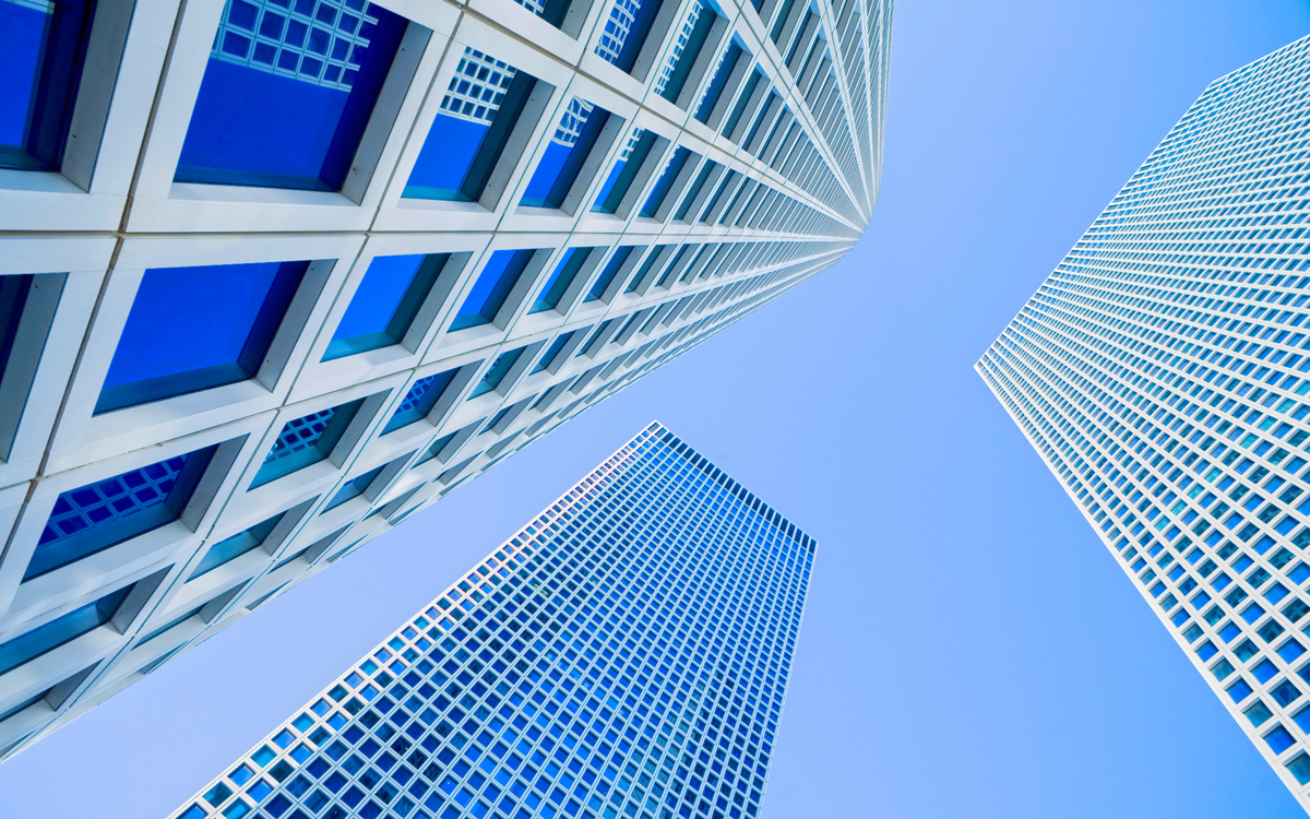 tall-buildings-viewed-from-bottom